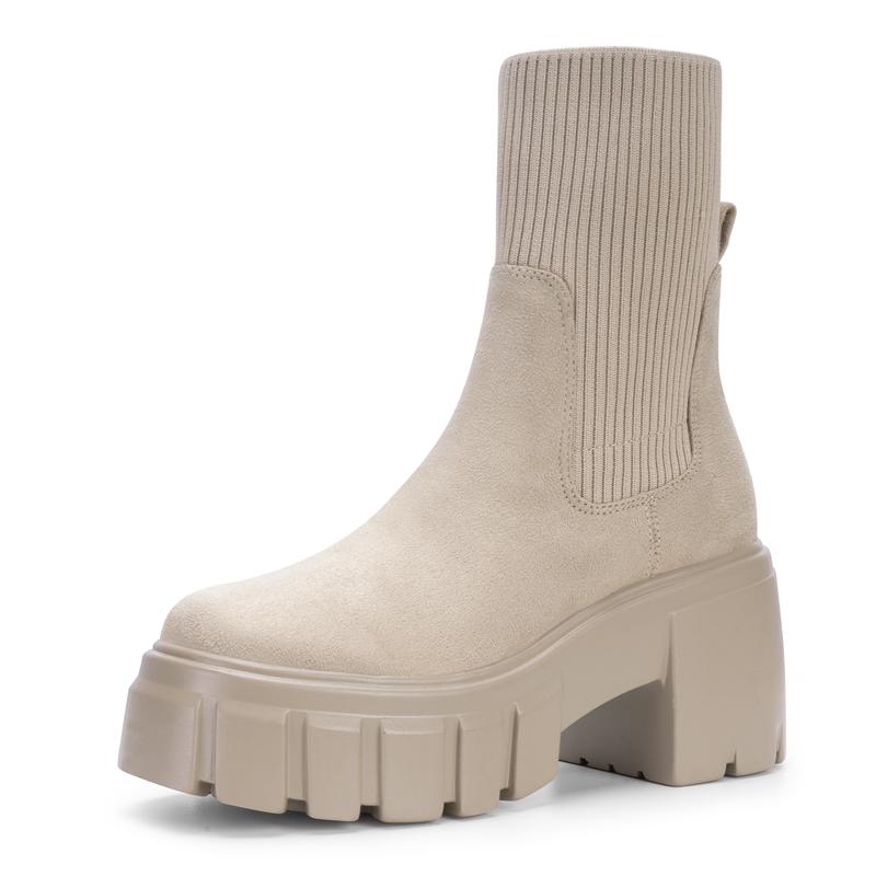 Chunky platform Chelsea boots in beige