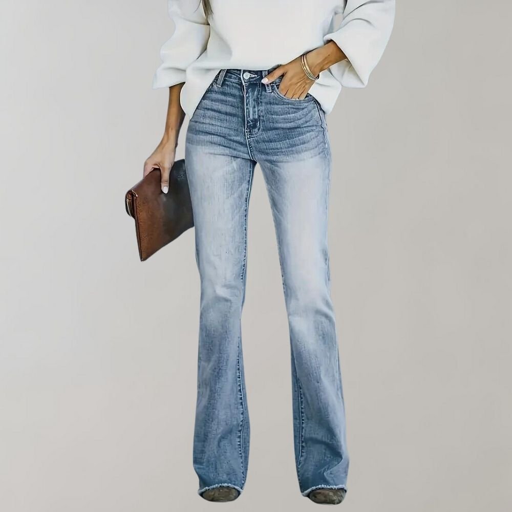 Tess | Light Wash Flared Jeans