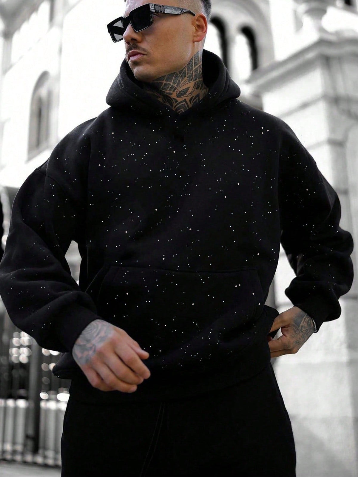 Men's Oversized Fleece Hoodie in Black