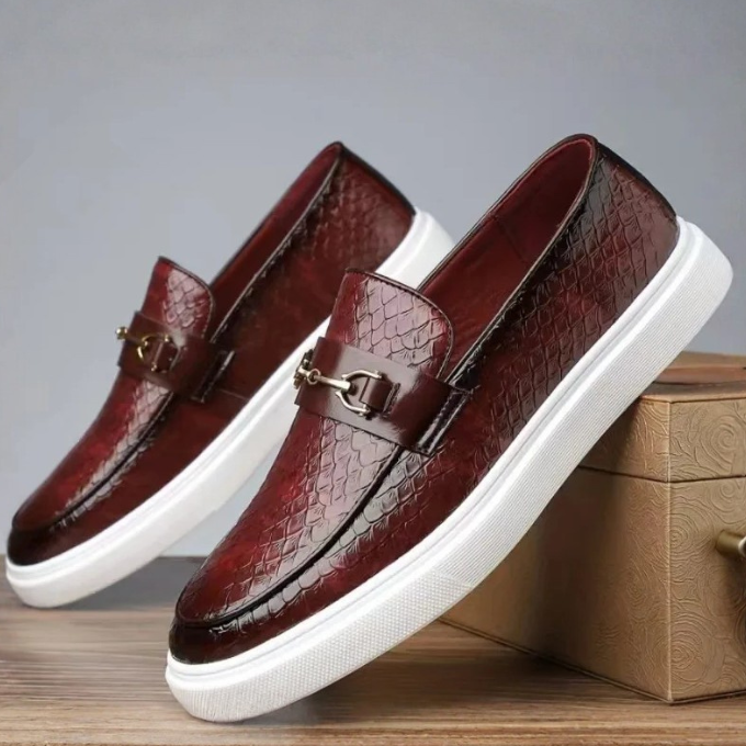 Men's Textured Buckle Loafers