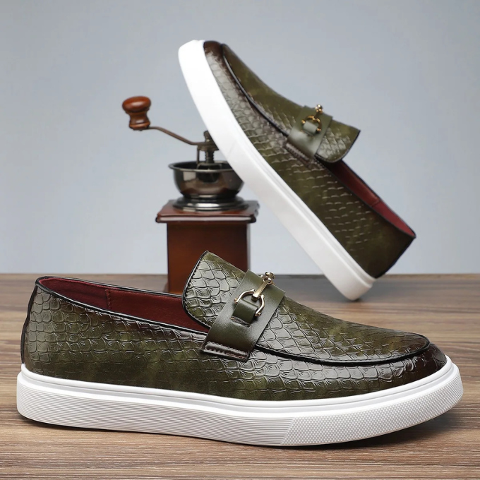 Men's Textured Buckle Loafers