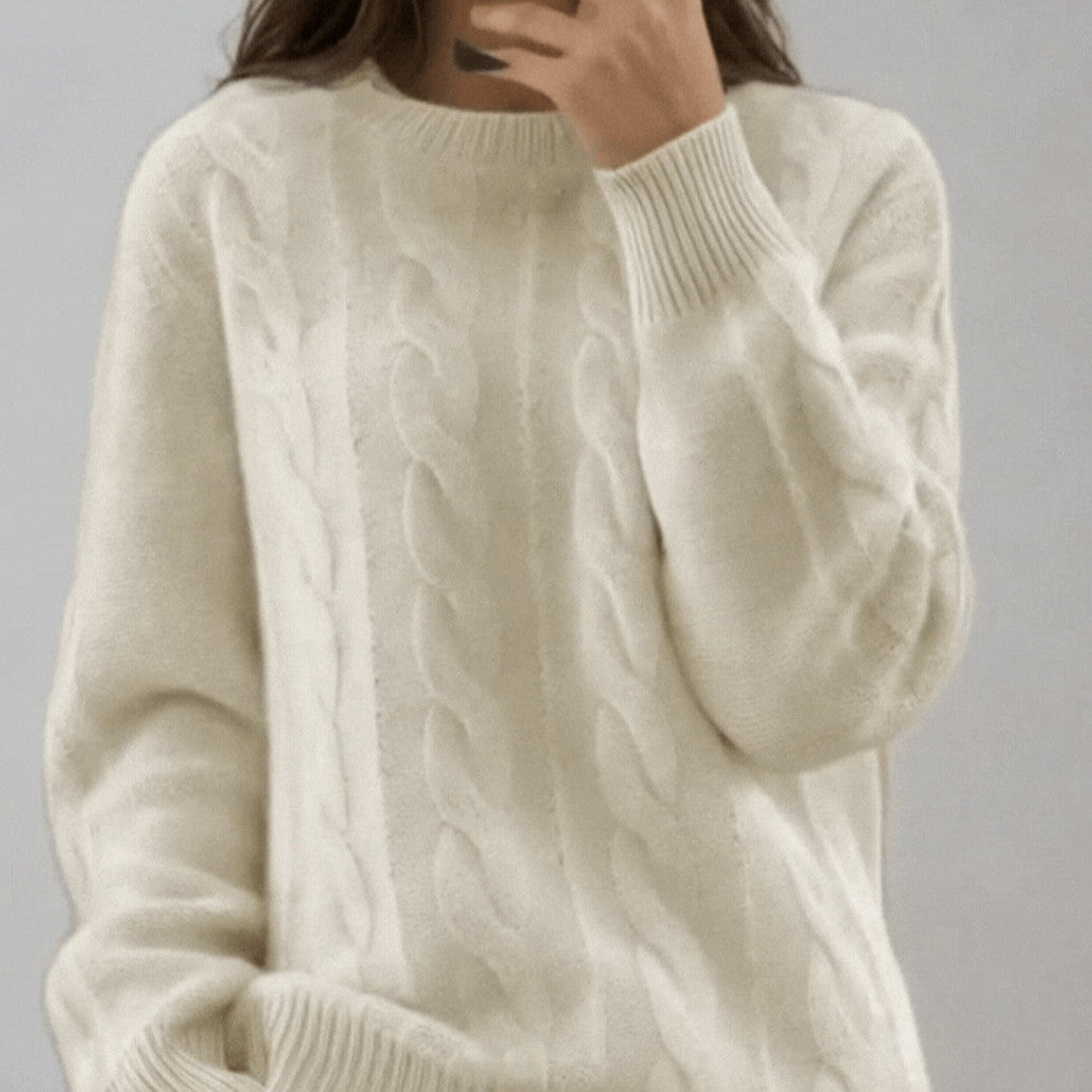 Women's Cable Knit Relaxed Sweater in Ivory