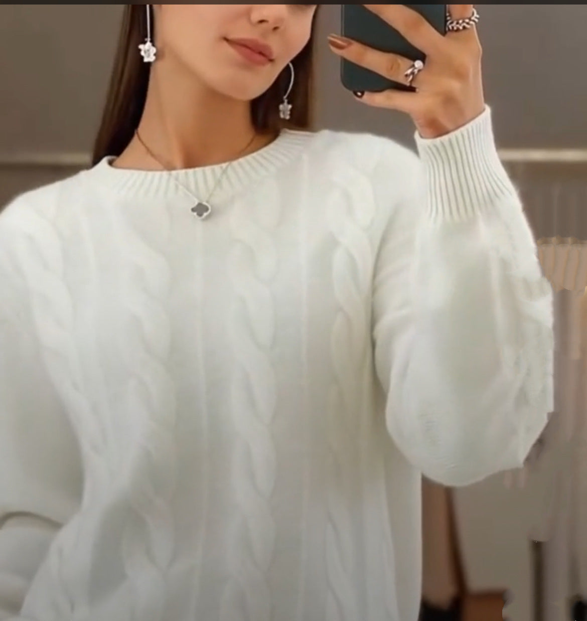 Women's Cable Knit Relaxed Sweater in Warm White