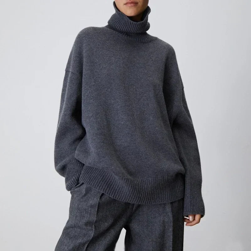 Women's Chunky Turtleneck Sweater in Charcoal Grey