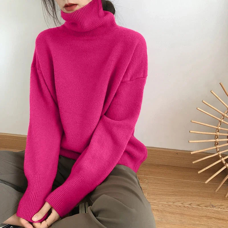 Women's Chunky Turtleneck Sweater in Fuchsia
