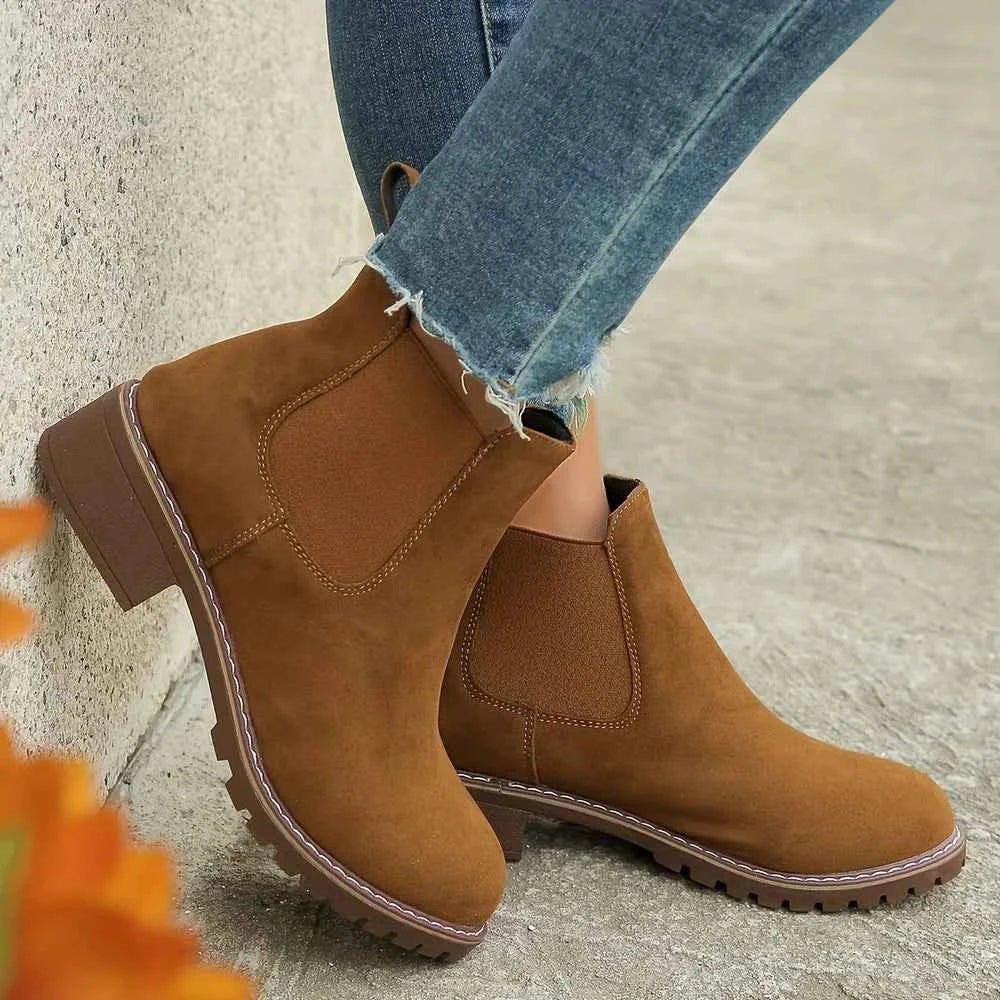 Women's Classic Chelsea Boots