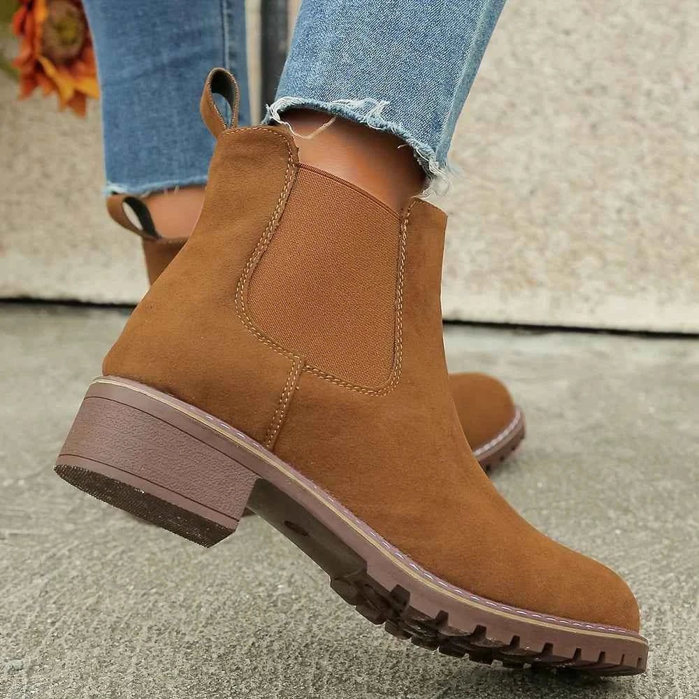 Women's Classic Chelsea Boots