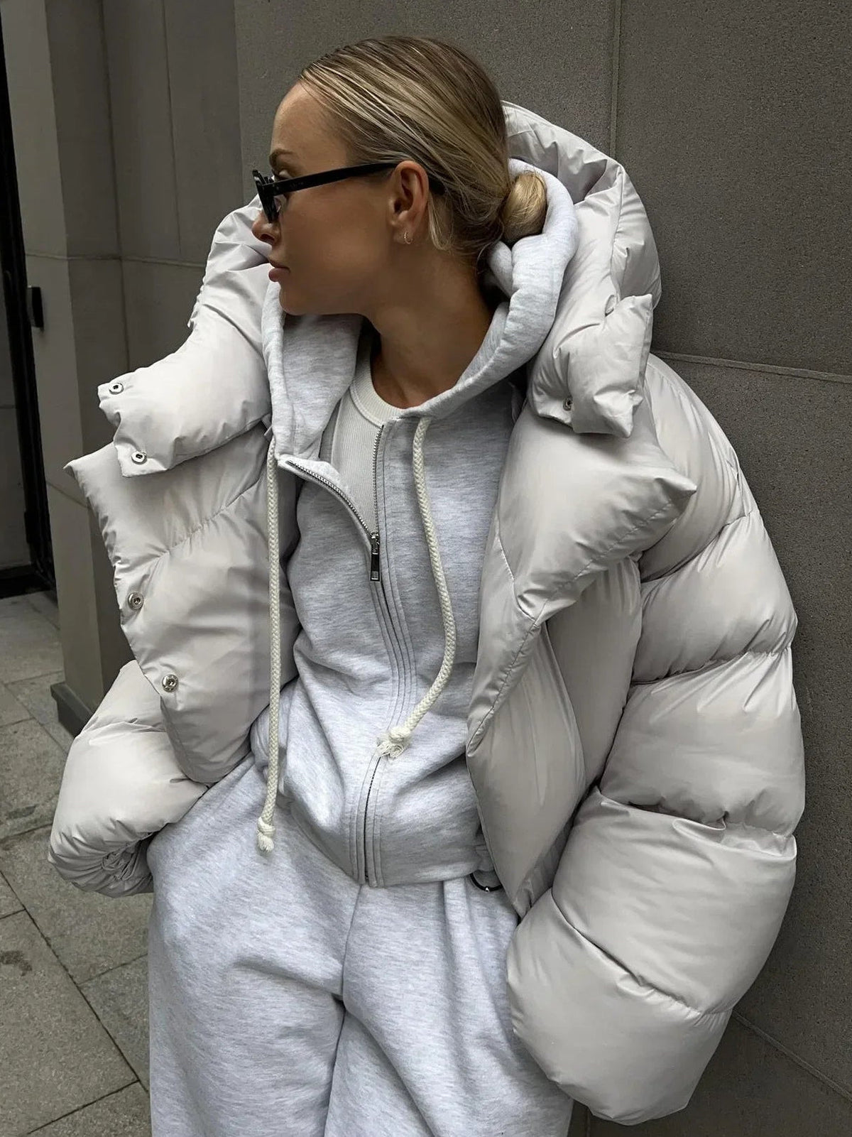 Women's Cropped Puffer Jacket in Grey