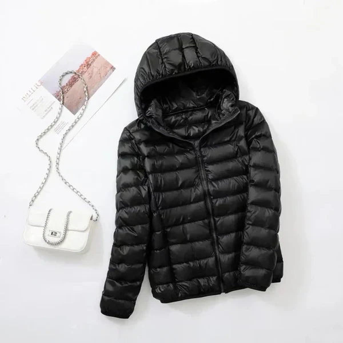 Women's Lightweight Puffer Winter Jacket in Black