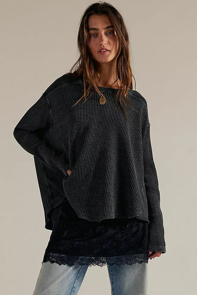 Women's Oversized Waffle Knit Sweater in Black