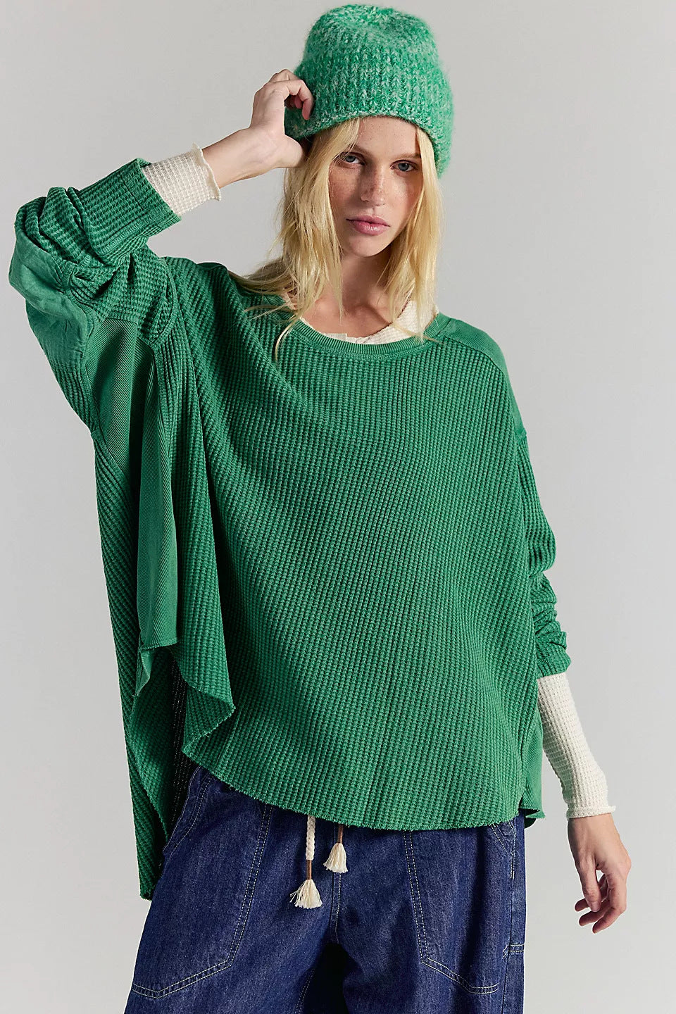 Women's Oversized Waffle Knit Sweater in Green