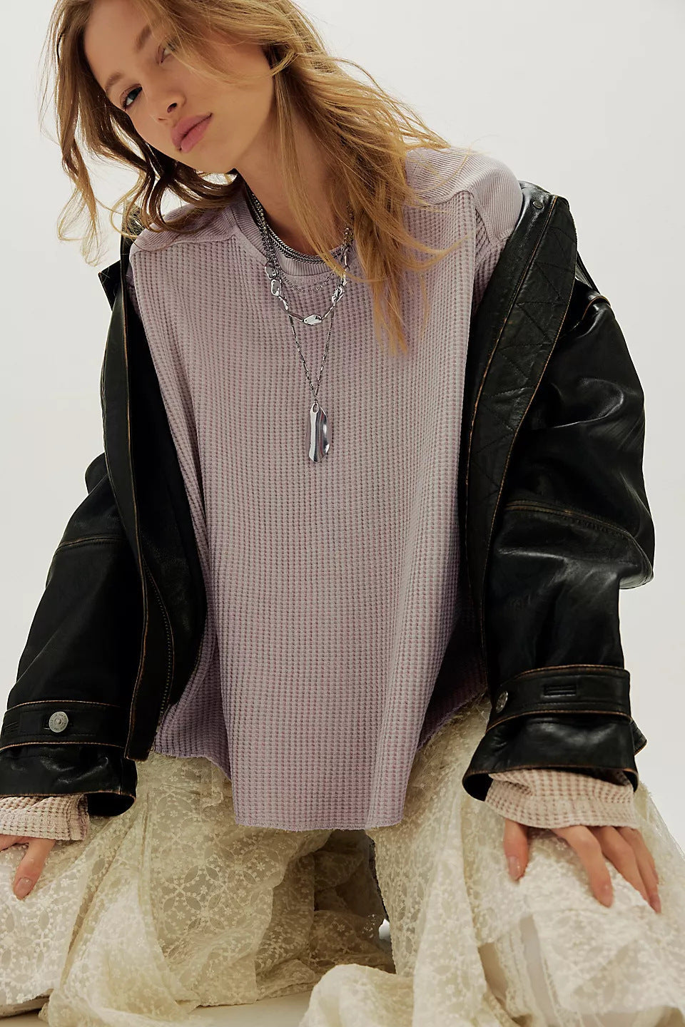 Women's Oversized Waffle Knit Sweater in Mauve