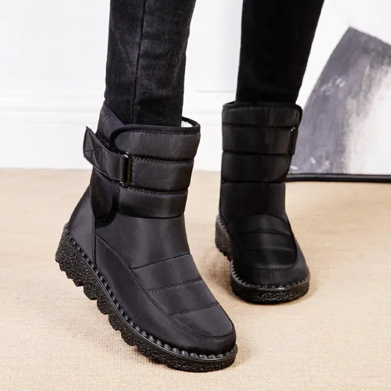 Women's Quilted Strap Winter Boots