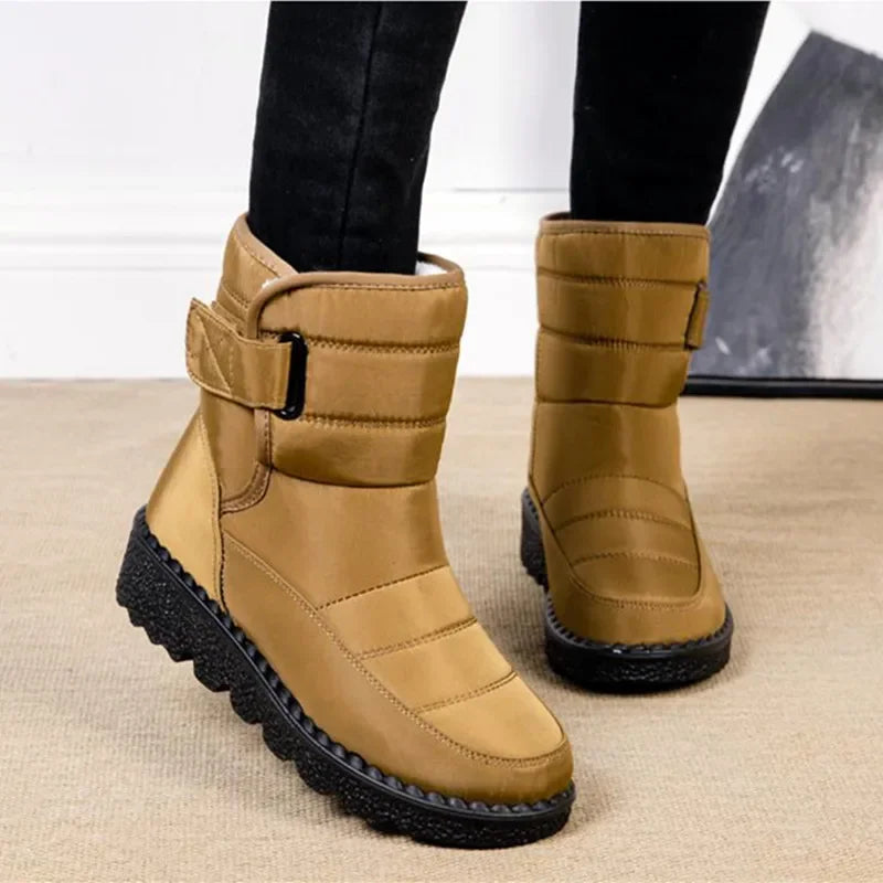 Women's Quilted Strap Winter Boots