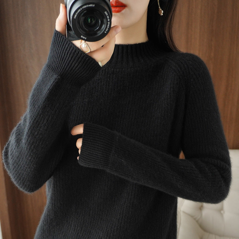 Women's Raglan Sleeve Mock Neck Sweater in Black