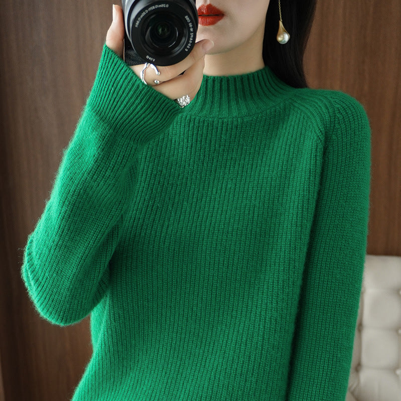 Women's Raglan Sleeve Mock Neck Sweater in Emerald Green