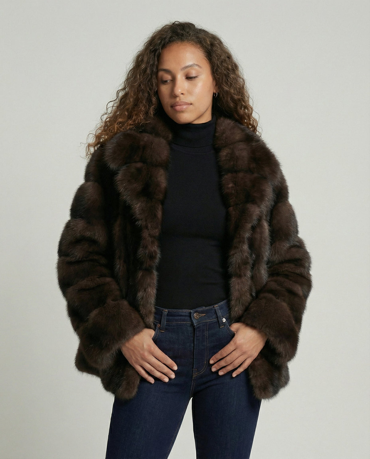 Women's Short Faux Fur Coat in Brown