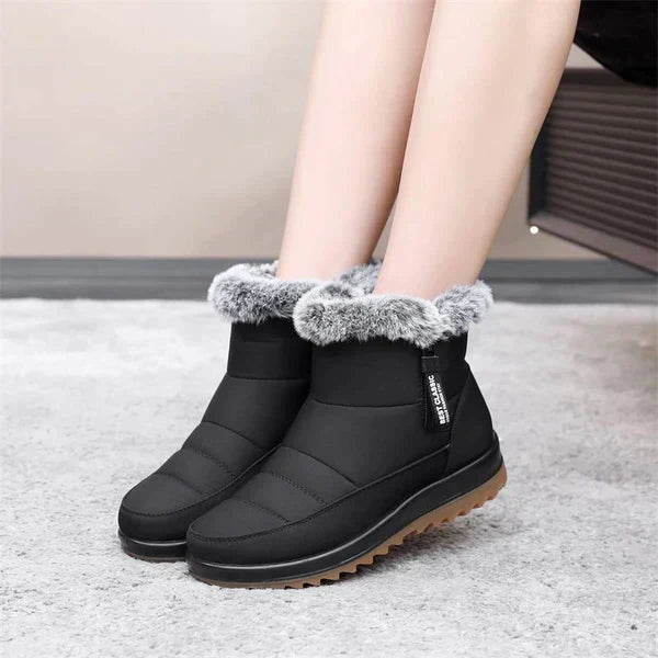 Women's Side Zip Quilted Winter Boots in Black